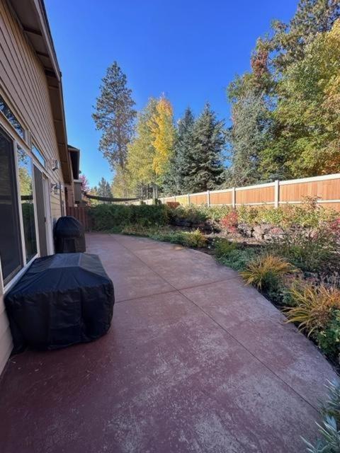 Sunny Days 30 Day Minimum Home Bend Bagian luar foto